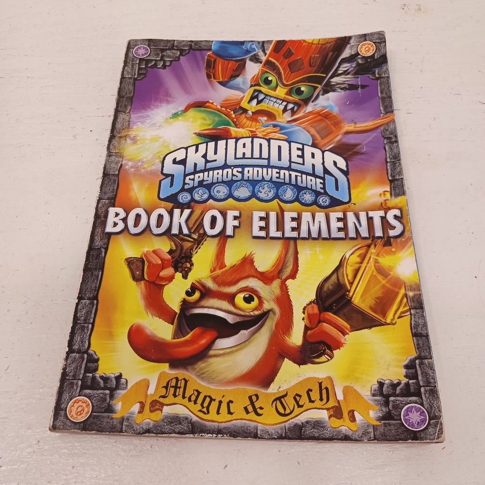 Skylander Spyro Adventure book magic & Tech book 2012